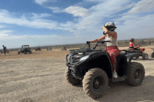 Quad et Diner Spectacle au desert d’Agafay: Privée
